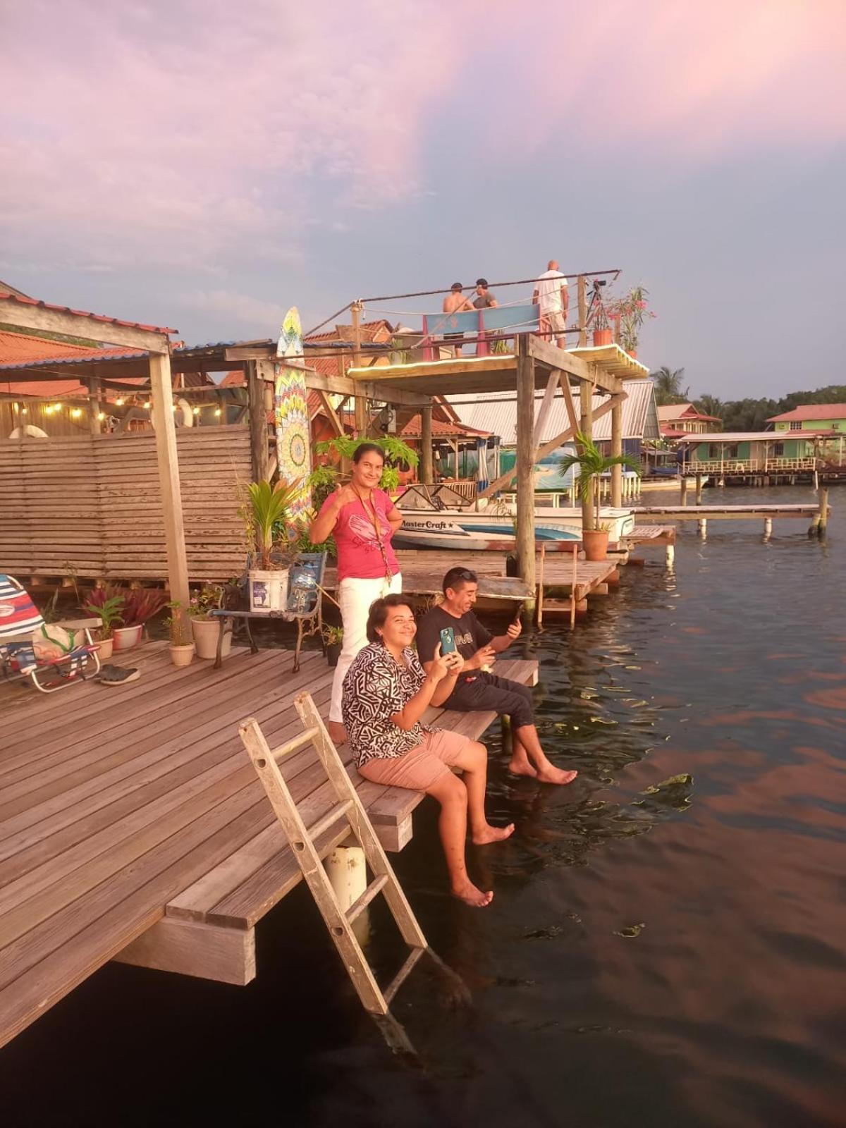 Casa Elba Sobre El Mar Vila Bocas Town Exterior foto